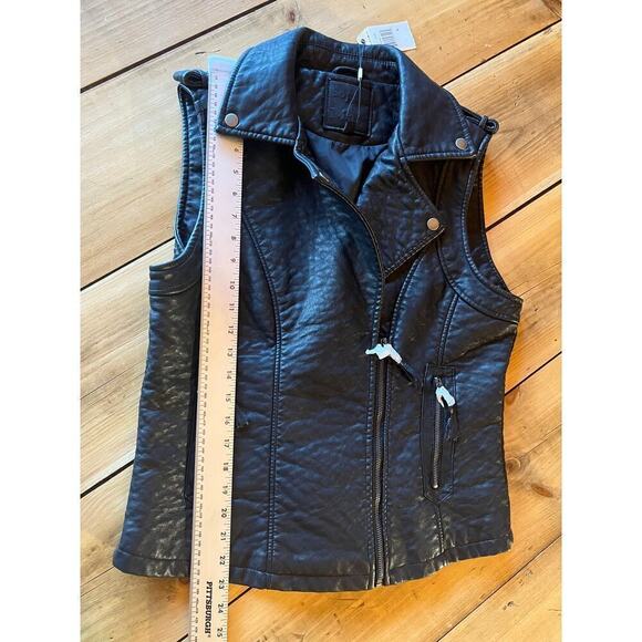NWT! Sophie Max Women's Black Faux Leather Biker Punk Rock Vest Size Large - Picture 6 of 9